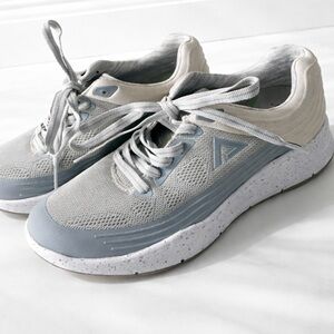 NWT Align Slip Resistant Athletic Sneakers – Gray Mesh Lace-Up Comfort  – Size 8